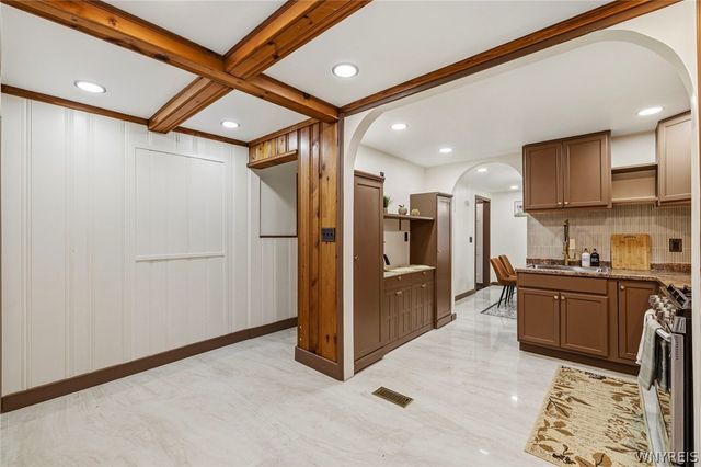 69 Cleveland Drive, Cheektowaga, NY 14215