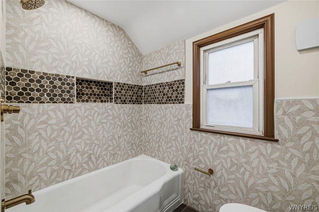 69 Cleveland Drive, Cheektowaga, NY 14215