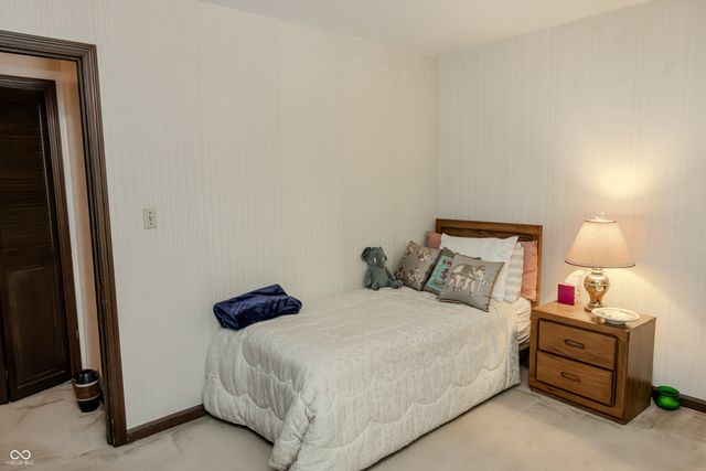 1958 W Twin Oaks Court, Crawfordsville, IN 47933