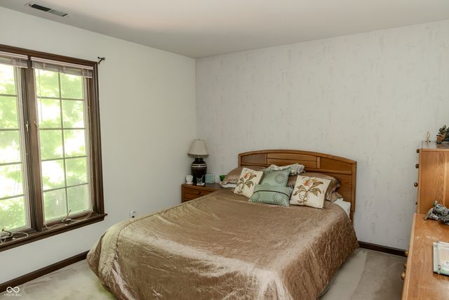 1958 W Twin Oaks Court, Crawfordsville, IN 47933