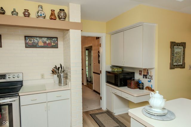 1958 W Twin Oaks Court, Crawfordsville, IN 47933