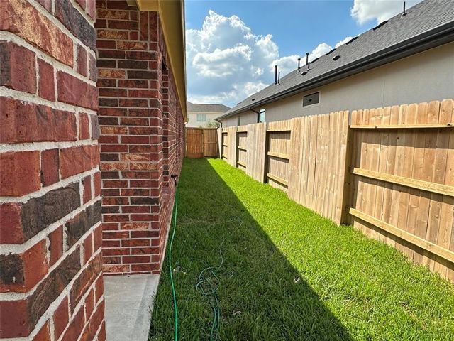 788 Lake Lacosta Drive, Katy, TX 77493