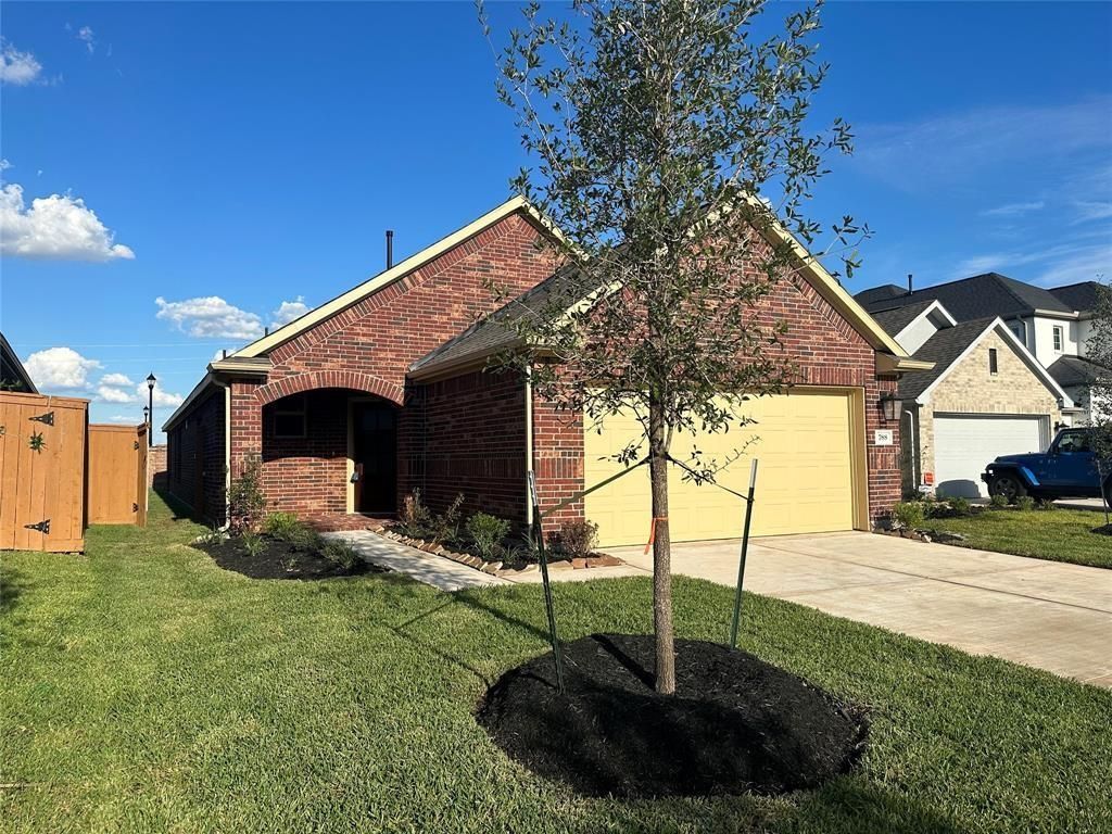 788 Lake Lacosta Drive, Katy, TX 77493