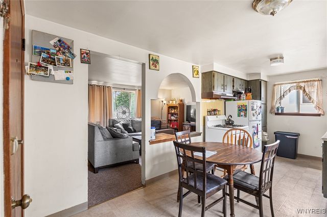 81 Sebring Drive, Cheektowaga, NY 14043