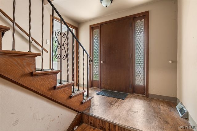 81 Sebring Drive, Cheektowaga, NY 14043