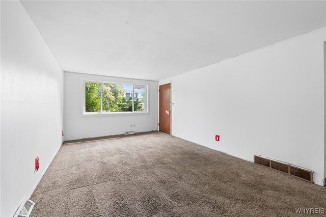 81 Sebring Drive, Cheektowaga, NY 14043