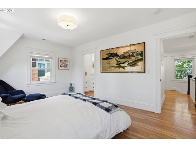 1720 Ne 25TH Ave, Portland, OR 97212