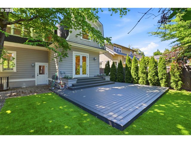 1720 Ne 25TH Ave, Portland, OR 97212