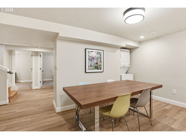 1720 Ne 25TH Ave, Portland, OR 97212