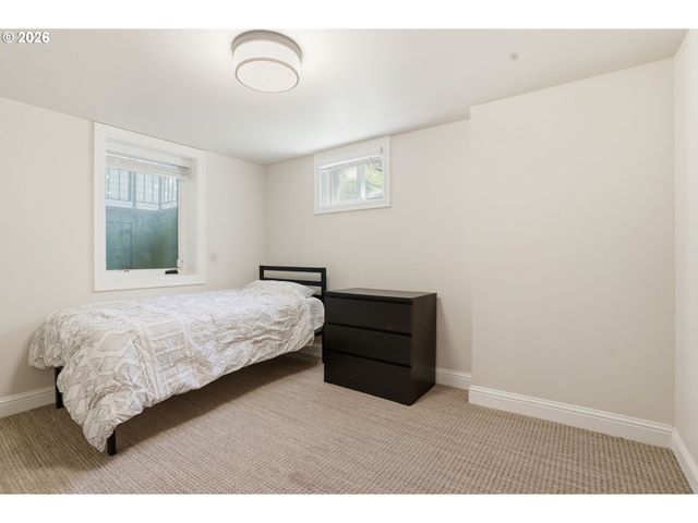 1720 Ne 25TH Ave, Portland, OR 97212