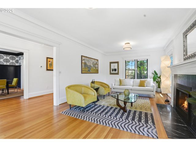 1720 Ne 25TH Ave, Portland, OR 97212