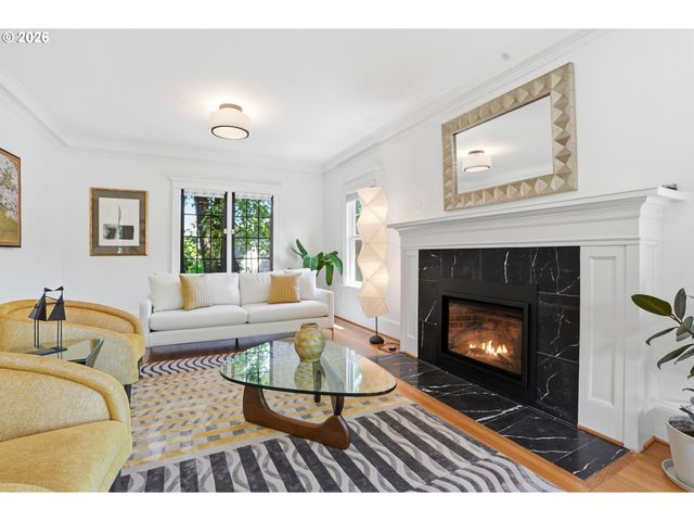 1720 Ne 25TH Ave, Portland, OR 97212