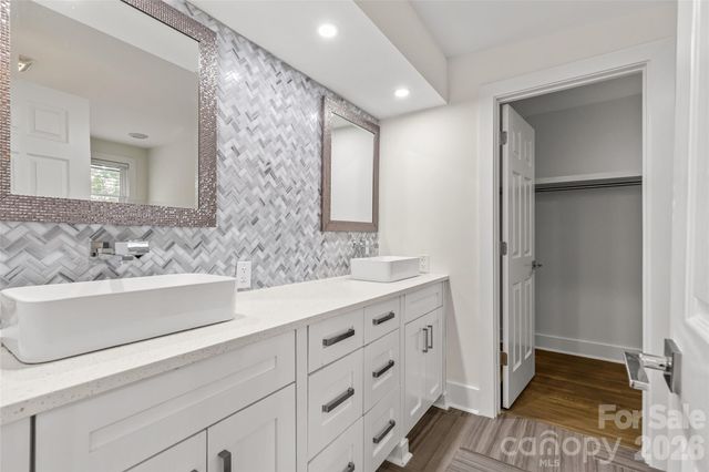442 Lorna Street, Charlotte, NC 28205