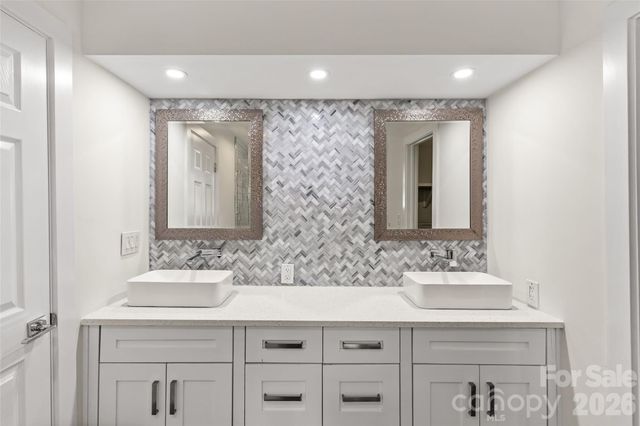 442 Lorna Street, Charlotte, NC 28205