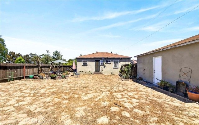 102 E Osgood, Long Beach, CA 90805