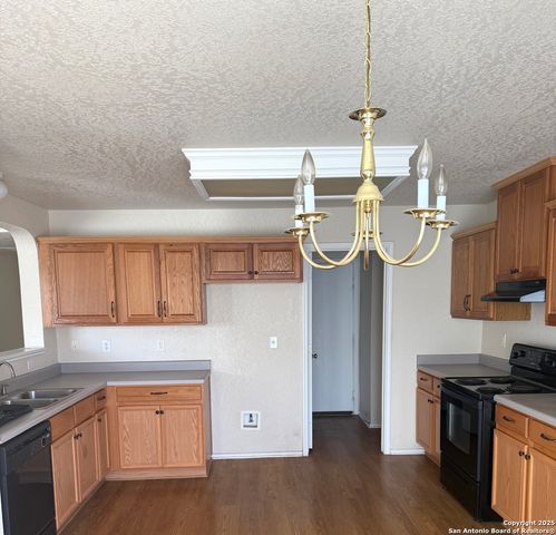 1230 Range Field, San Antonio, TX 78245