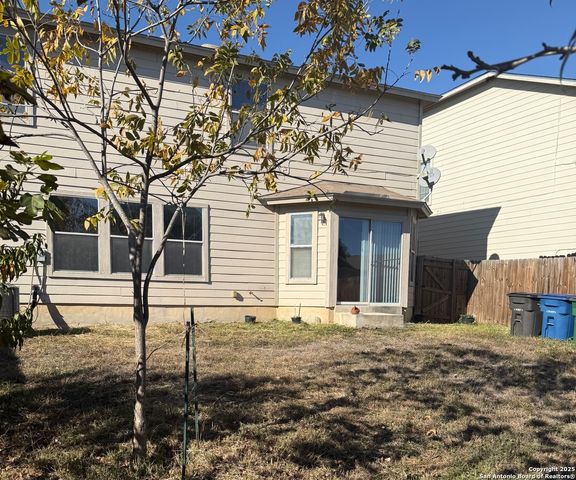 1230 Range Field, San Antonio, TX 78245