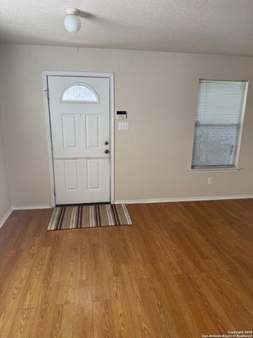 1230 Range Field, San Antonio, TX 78245