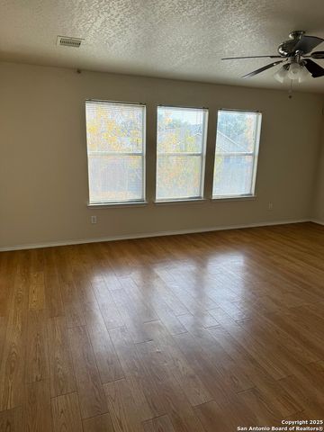 1230 Range Field, San Antonio, TX 78245