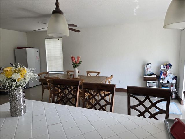 10120 SW 127th Ave, Miami, FL 33186