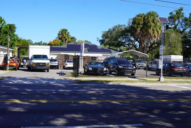 2610 E DR MARTIN LUTHER KING JR BOULEVARD, Tampa, FL 33610