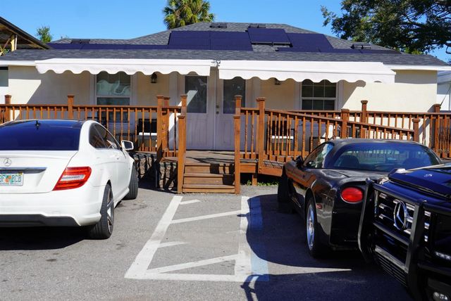 2610 E DR MARTIN LUTHER KING JR BOULEVARD, Tampa, FL 33610