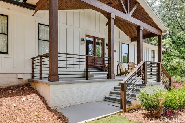 499 West Lake Drive, Athens, GA 30606