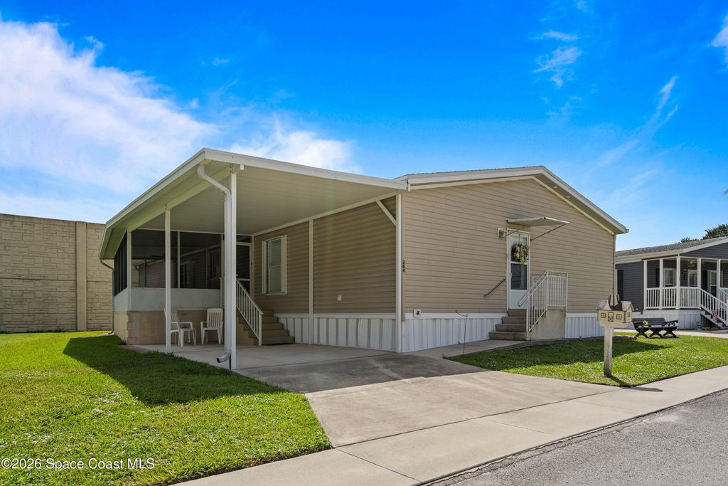 264 Holiday Park Boulevard NE, Palm Bay, FL 32907