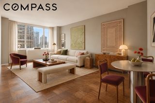 245 E 54th St Apt 21G, New York City, NY 10022