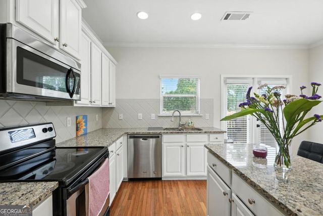 1689 Liberty Parkway NW, Atlanta, GA 30318