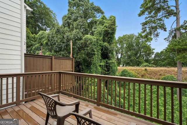 1689 Liberty Parkway NW, Atlanta, GA 30318