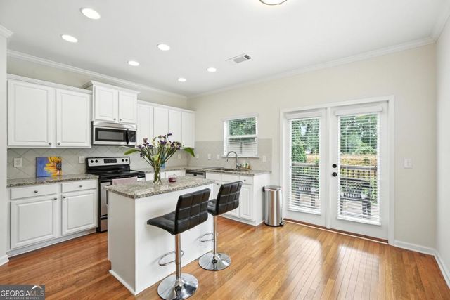 1689 Liberty Parkway NW, Atlanta, GA 30318