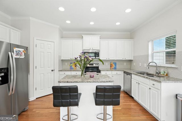 1689 Liberty Parkway NW, Atlanta, GA 30318