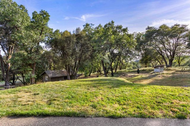 5025 Eco Ridge Rd, Placerville, CA 95667