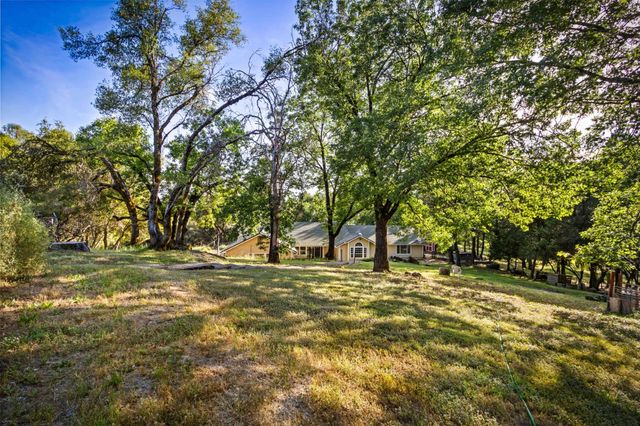 5025 Eco Ridge Rd, Placerville, CA 95667