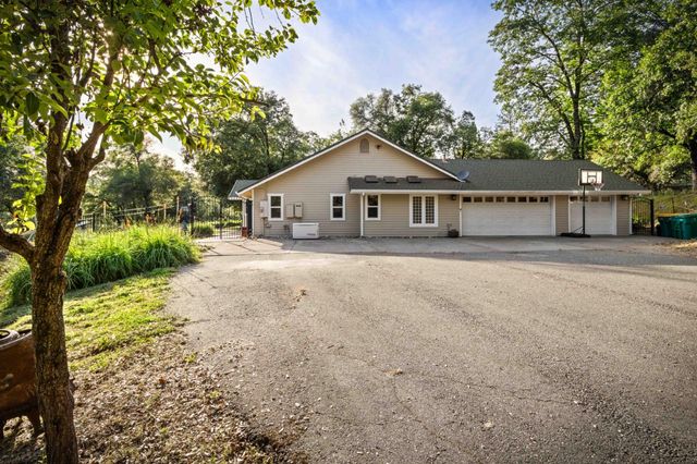5025 Eco Ridge Rd, Placerville, CA 95667