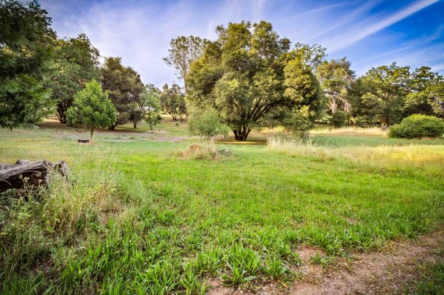 5025 Eco Ridge Rd, Placerville, CA 95667