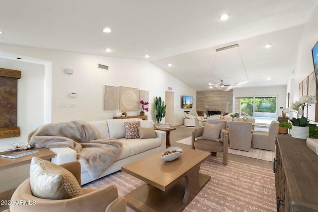 2347 E MESCAL Street, Phoenix, AZ 85028