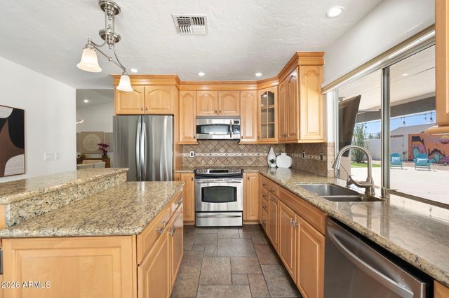 2347 E MESCAL Street, Phoenix, AZ 85028