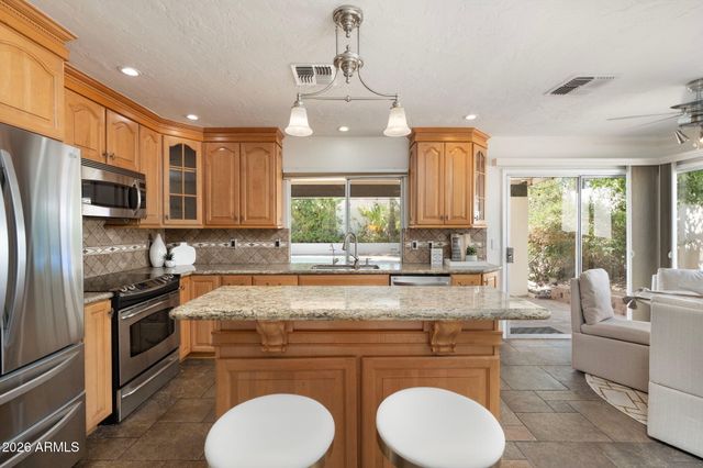 2347 E MESCAL Street, Phoenix, AZ 85028