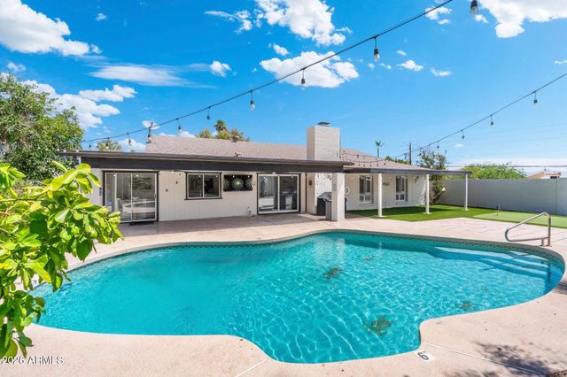 2347 E MESCAL Street, Phoenix, AZ 85028