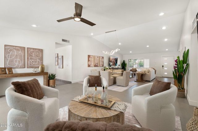 2347 E MESCAL Street, Phoenix, AZ 85028