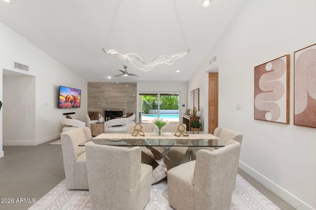 2347 E MESCAL Street, Phoenix, AZ 85028