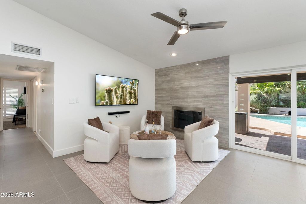 2347 E MESCAL Street, Phoenix, AZ 85028 — photo 5