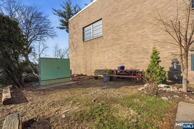 753A Broad Avenue A, Ridgefield, NJ 07657