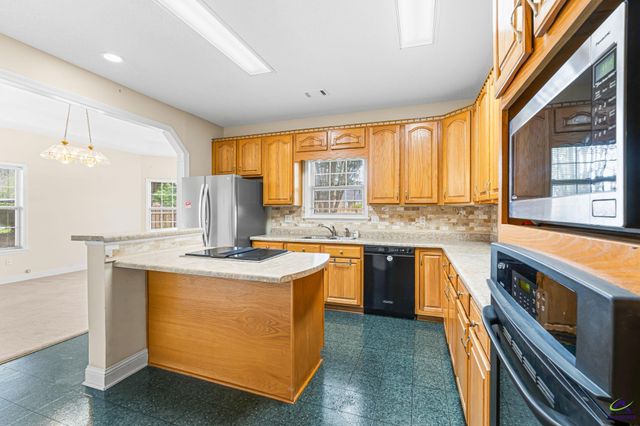 100 Briarmoor Drive, Warner Robins, GA 31088