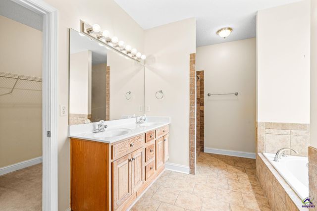 100 Briarmoor Drive, Warner Robins, GA 31088