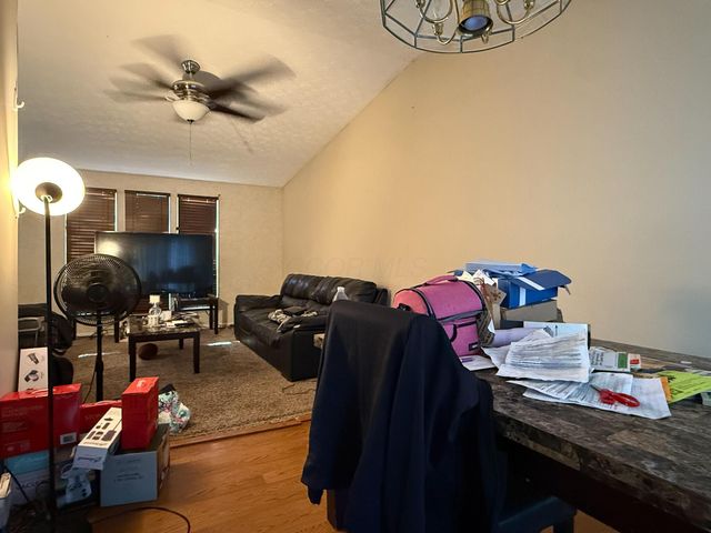 3814 Big Walnut Drive, Groveport, OH 43125