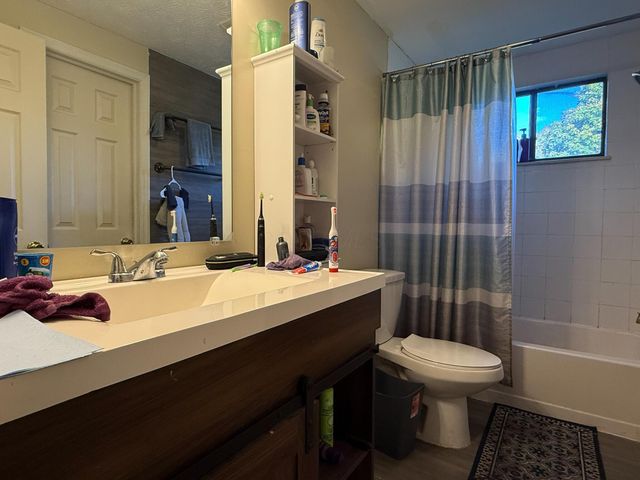 3814 Big Walnut Drive, Groveport, OH 43125