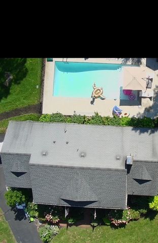456 Summer, North Andover, MA 01845